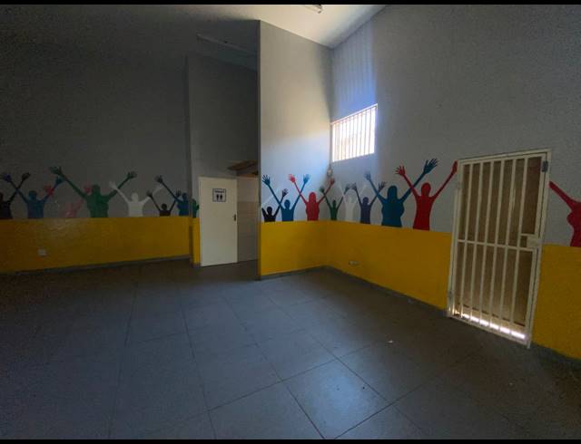 145M² BUILDING TO LET IN RUSTENBURG CENTRAL